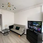 Cozy Flat With Balcony, Very Close To Galata Tower