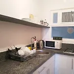 Cozy Flat With Balcony, Very Close To Galata Tower